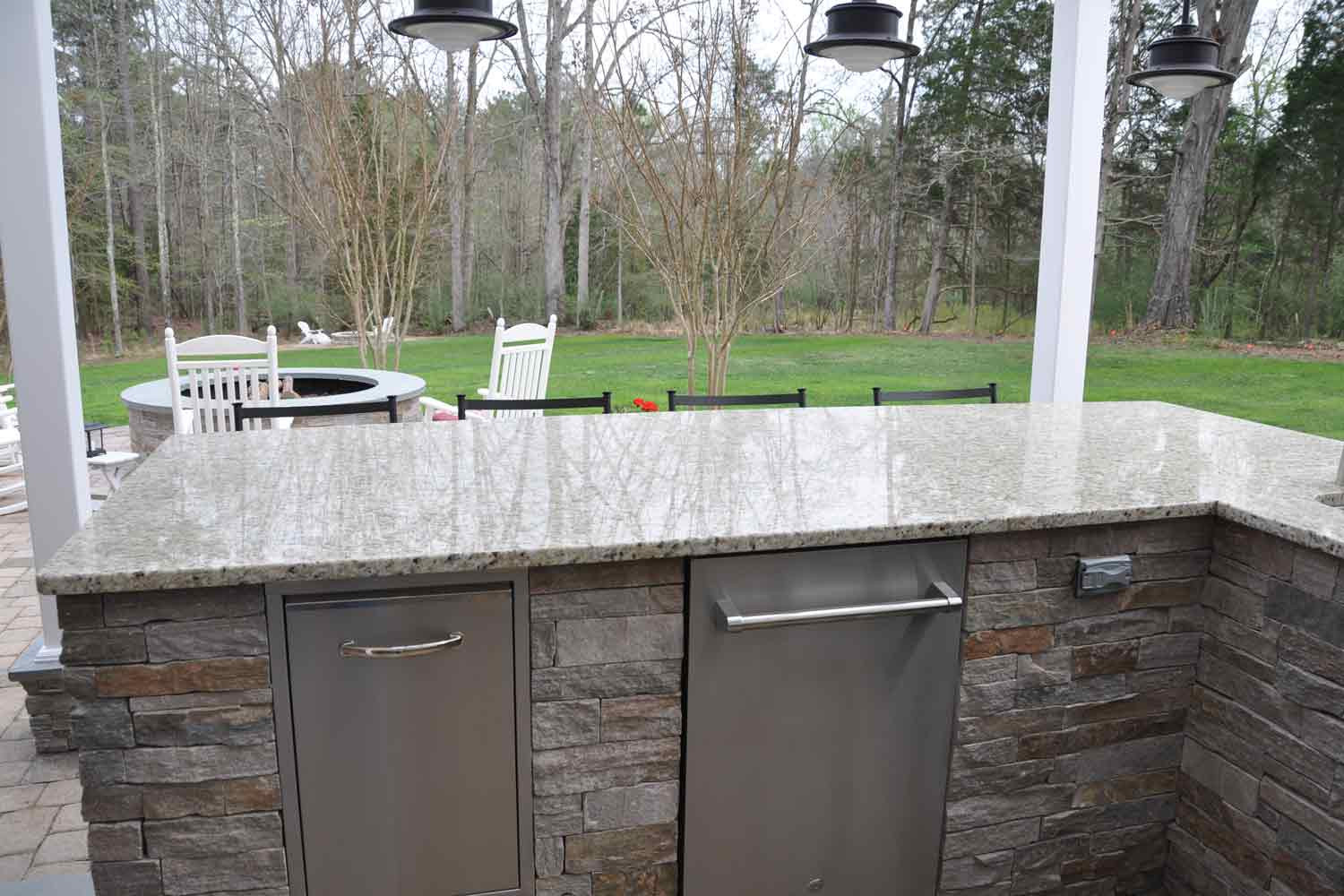 Granite Outdoor Kitchen
 Outdoor kitchen granite countertops