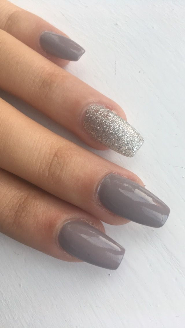 Grey Glitter Nails
 Grey and silver autumn nails coffin grey sparkle silver