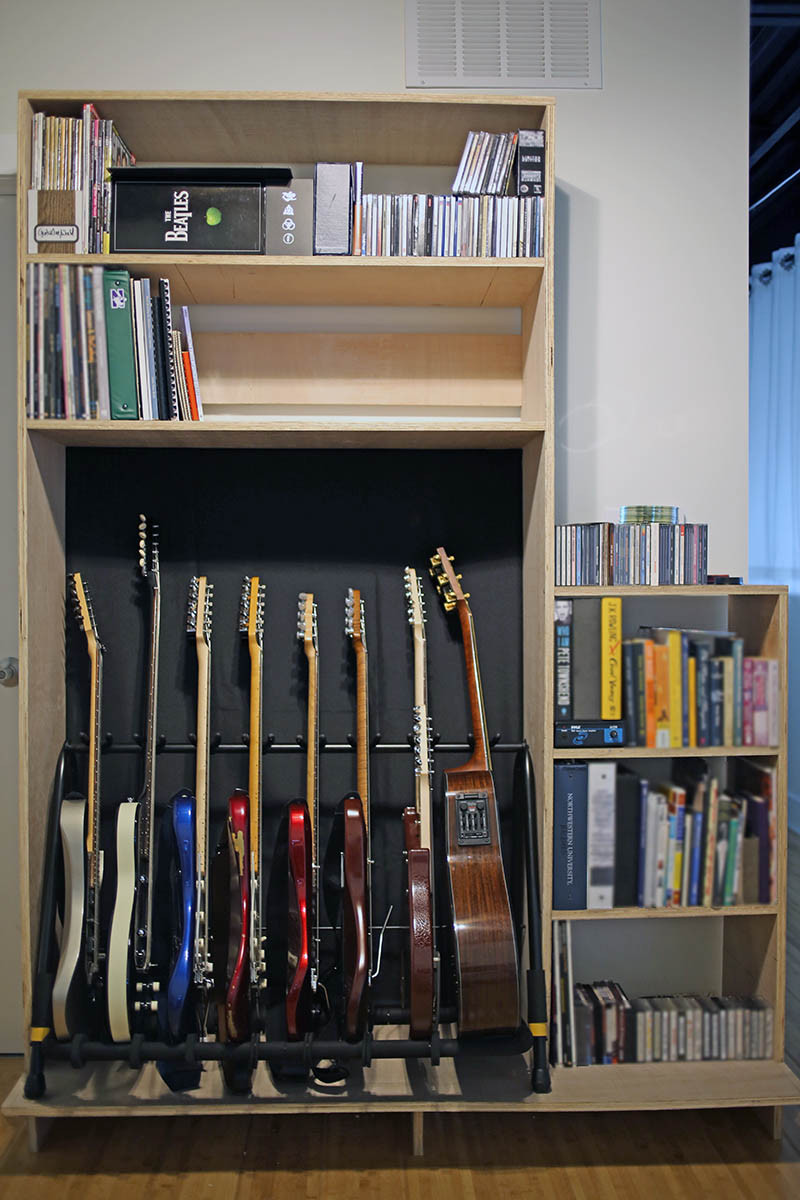 Guitar Rack DIY
 Hybrid Guitar Rack Book Case DIY