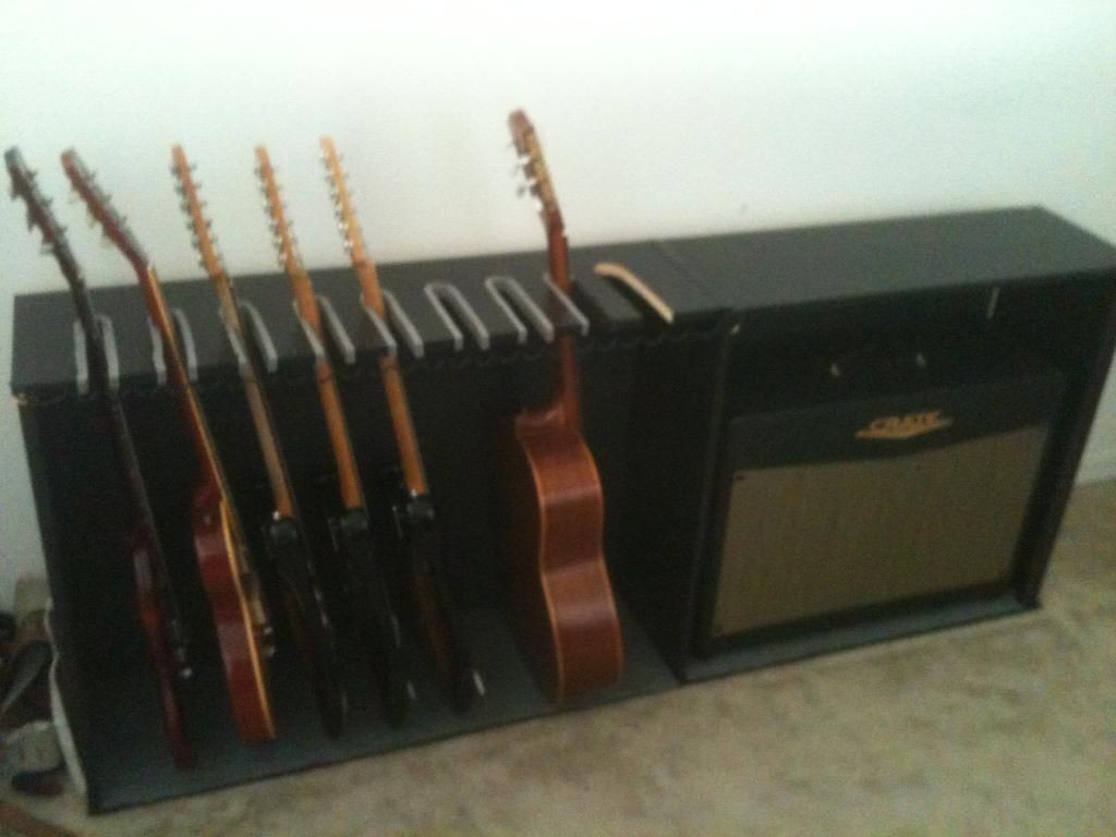 Guitar Rack DIY
 Cheap DIY Guitar Rack Amp case