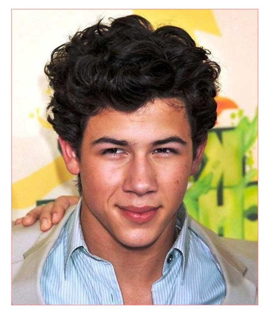 Haircuts For Semi Curly Hair
 Semi Curly Hairstyles For Men