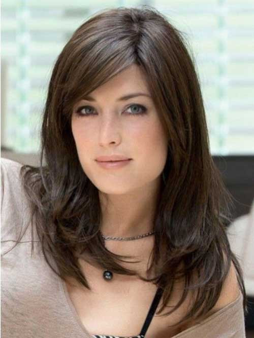 Hairstyle For Oval Face Female
 20 Best Haircuts for Oval Face