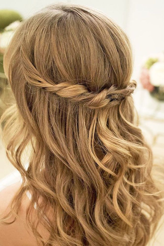 Hairstyle For Wedding Guest Long Hair
 42 Chic And Easy Wedding Guest Hairstyles