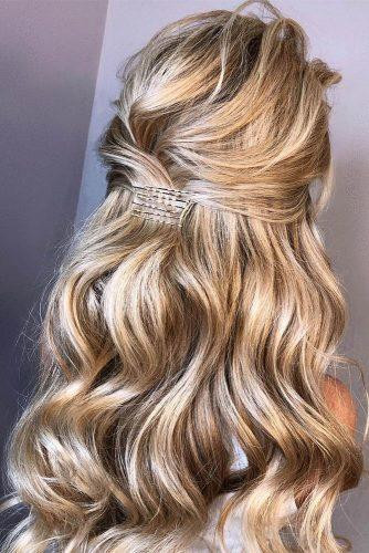 Hairstyle For Wedding Guest Long Hair
 42 Chic And Easy Wedding Guest Hairstyles