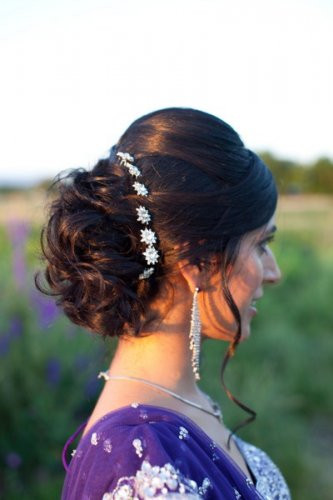 Hairstyle For Wedding Party
 Sissa Noivas e Festas Modelos de penteados Indianos