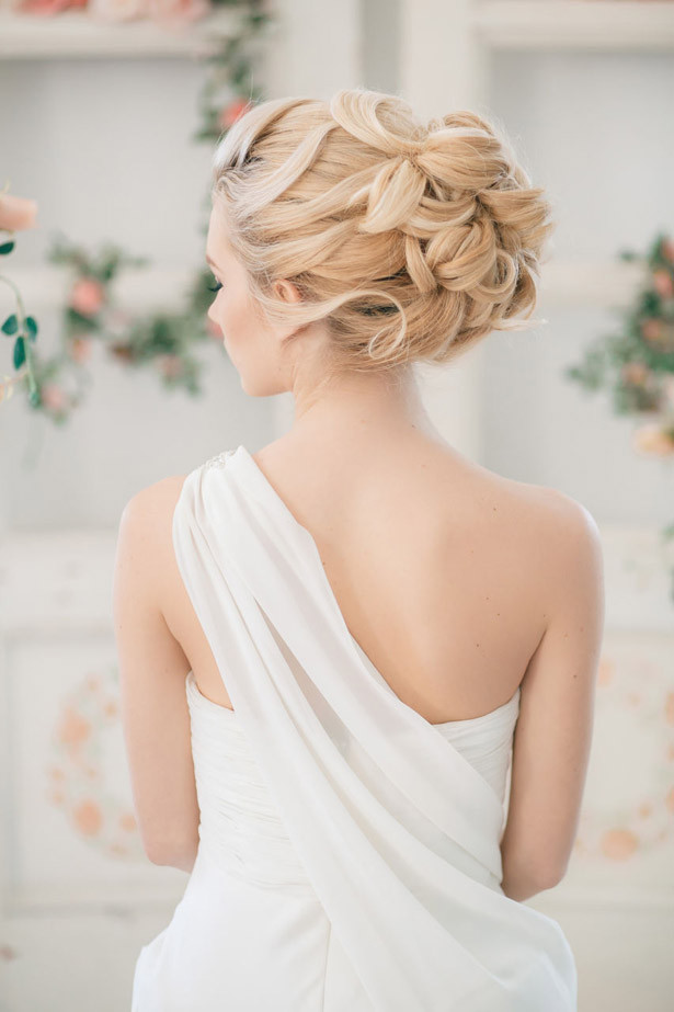 Hairstyle Ideas For Brides
 Gorgeous Wedding Hairstyles and Makeup Ideas Belle The