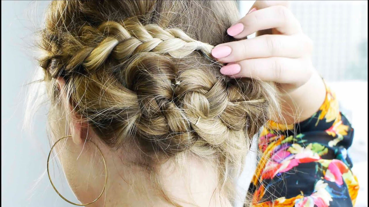 Hairstyle Tutorials For Short Hair
 Messy Braided Updo for Short Hair
