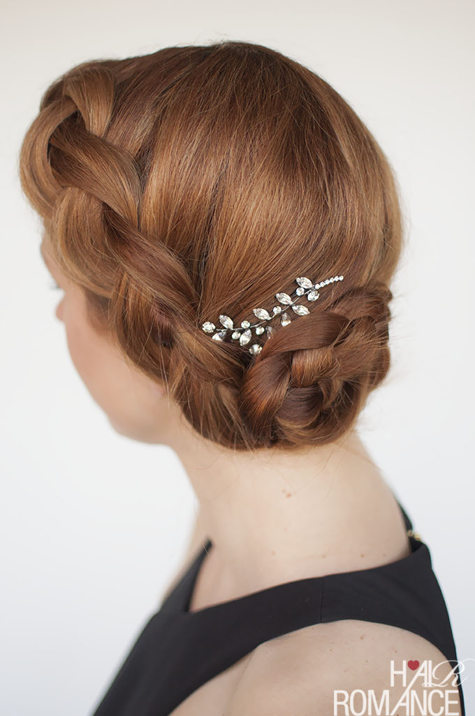 Hairstyle Updo Braid
 Try this DIY braided updo for your next formal event or