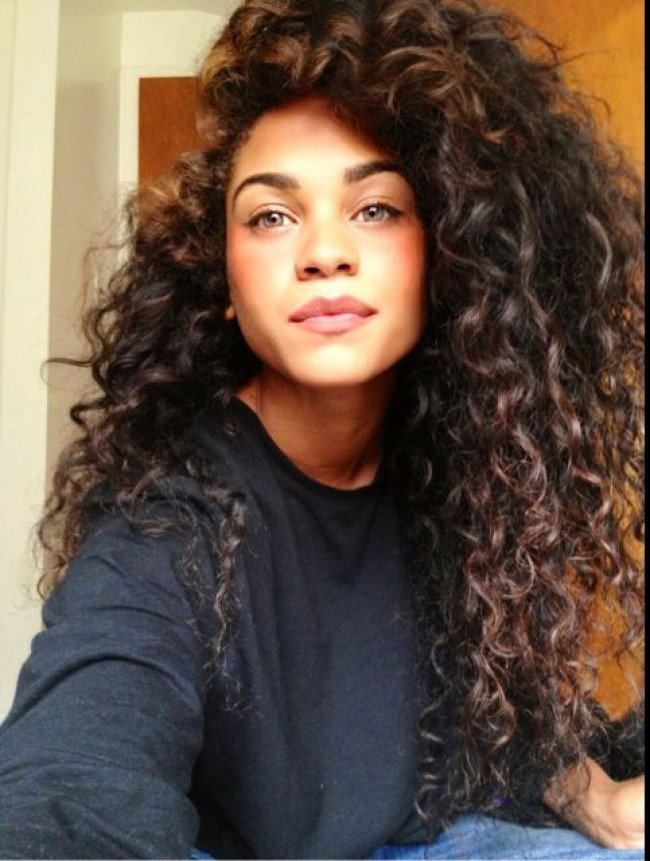 Hairstyles For Mixed Women
 21 Mixed Curly Hairstyles For Chicks Feed Inspiration