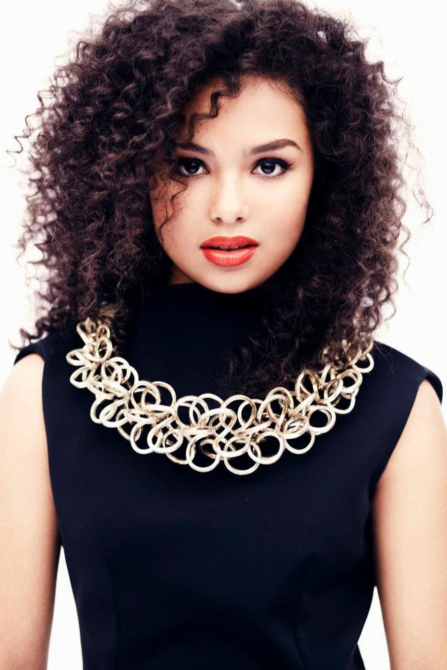 Hairstyles For Mixed Women
 21 Mixed Curly Hairstyles For Chicks Feed Inspiration