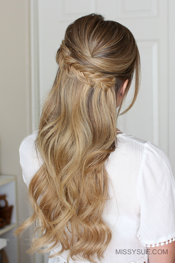 Hairstyles For Prom Up
 Easy Half Up Prom Hair