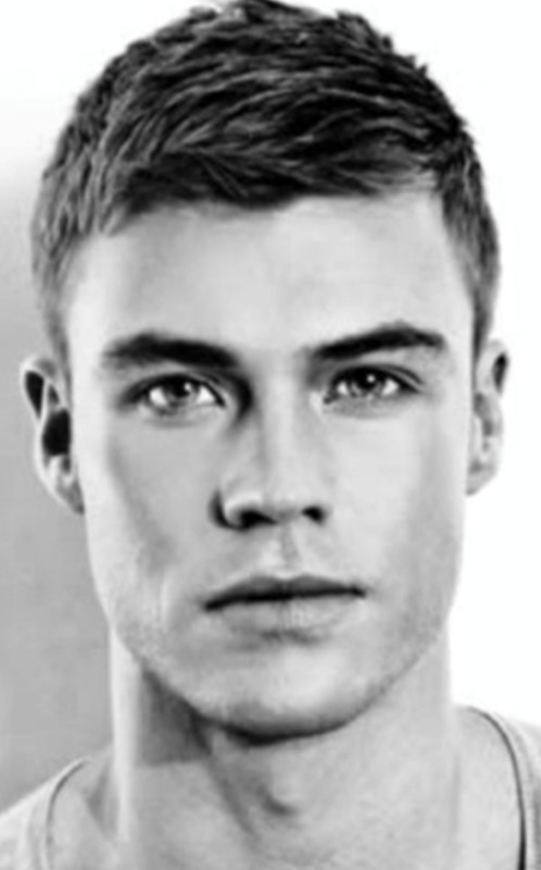 Hairstyles For Square Faces Male
 How To Choose The Right Men s Haircut