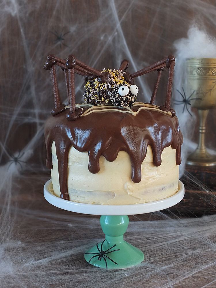 Halloween Cakes Ideas
 Chocolate Peanut Butter Swirl Halloween Cake