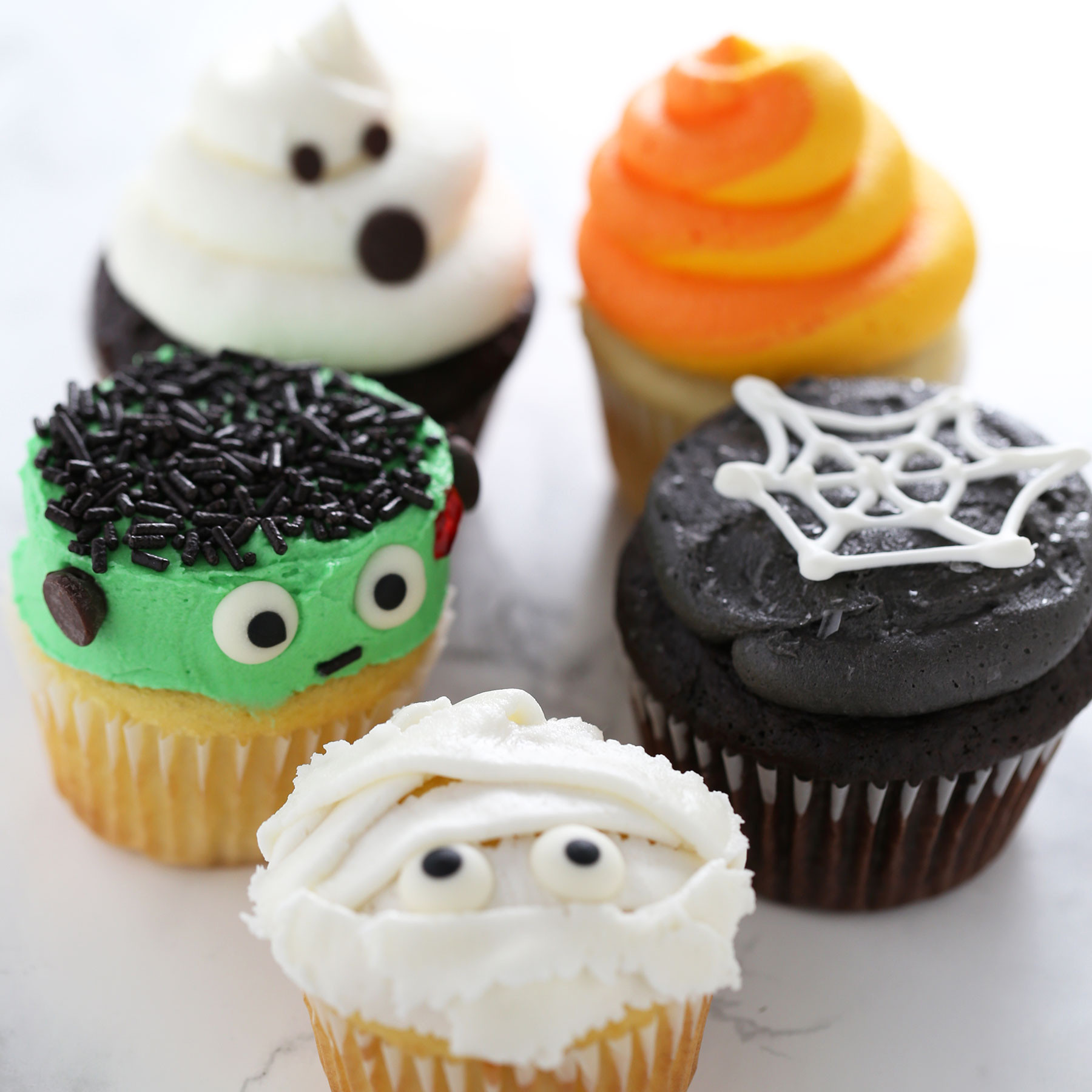 Halloween Cakes Ideas
 How to Make Halloween Cupcakes Handle the Heat
