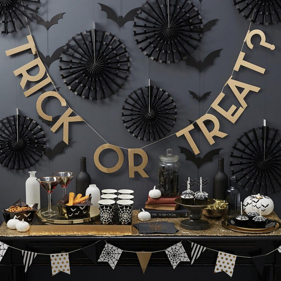 Halloween Decoration Ideas For Party
 50 Best Halloween Party Decoration Ideas for 2017