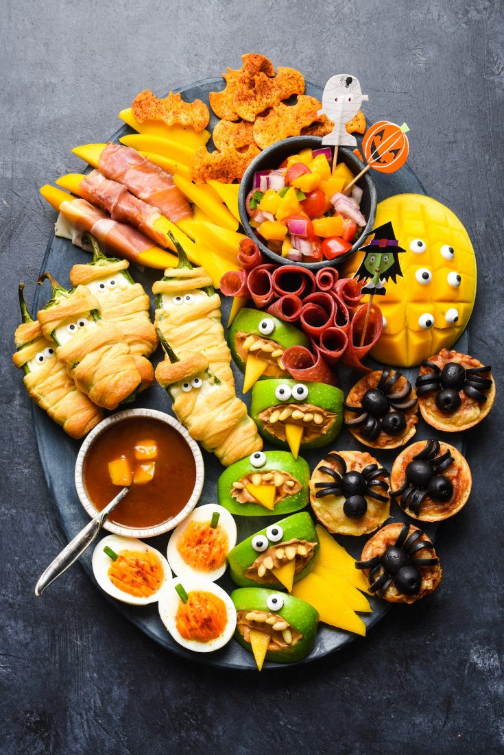 Halloween Food Ideas For A Party
 Halloween Snack Dinner Foxes Love Lemons