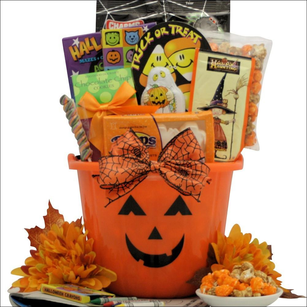 Halloween Gifts For Children
 Spooky Sweets & Treats Halloween Gift Basket for Kids