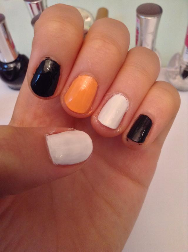 Halloween Nail Colors
 How to Paint Halloween Nails👻🎃💅 Snapguide