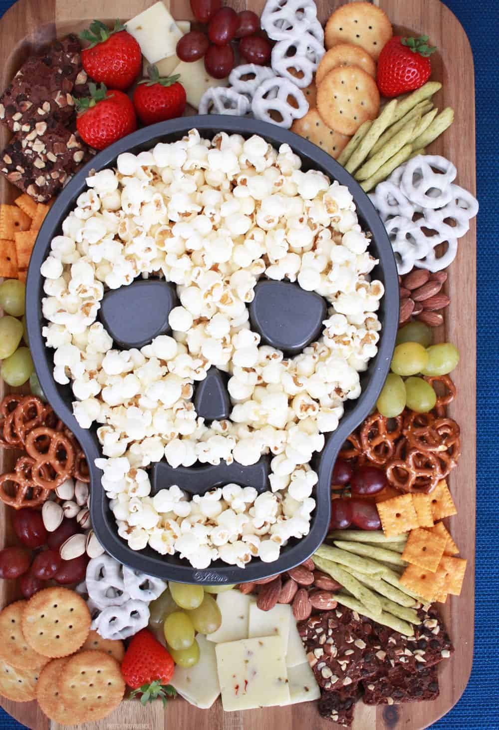 Halloween Party Snacks Ideas
 The BEST Halloween Party Treats Over the Big Moon