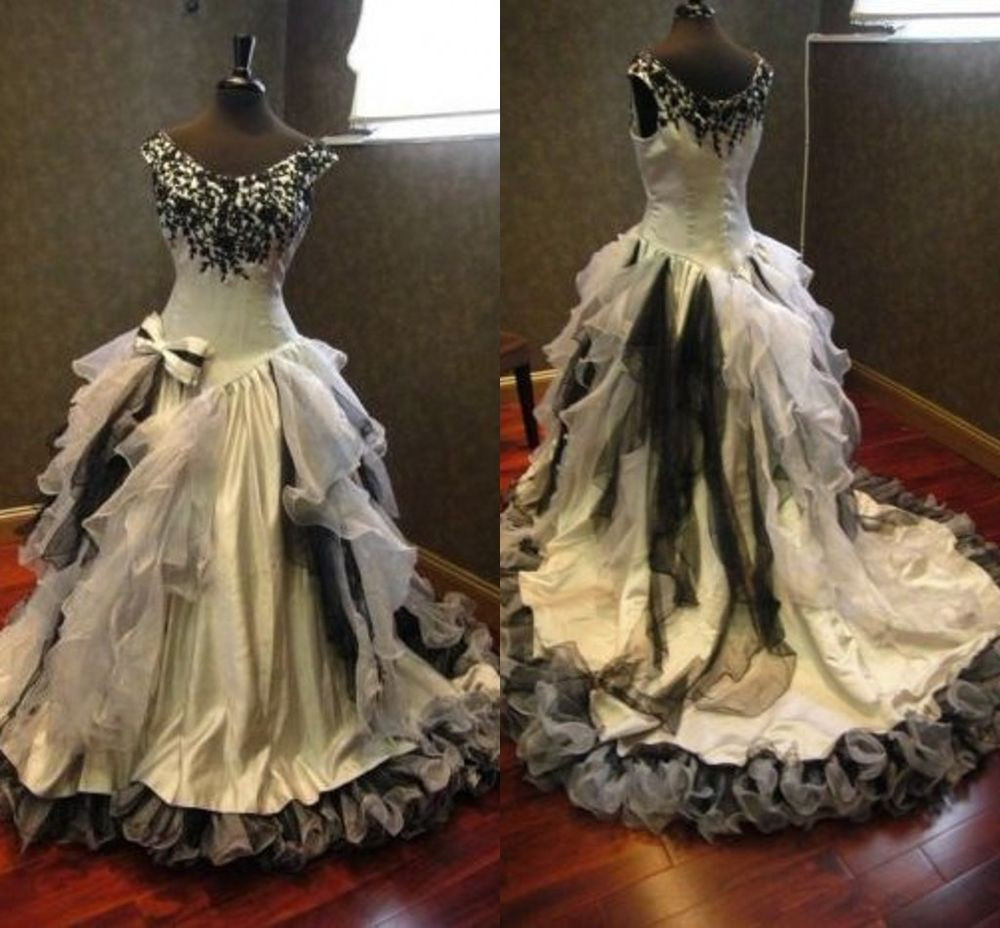 Halloween Wedding Dresses
 2016 New Fashion White Black Wedding Dresses Gothic