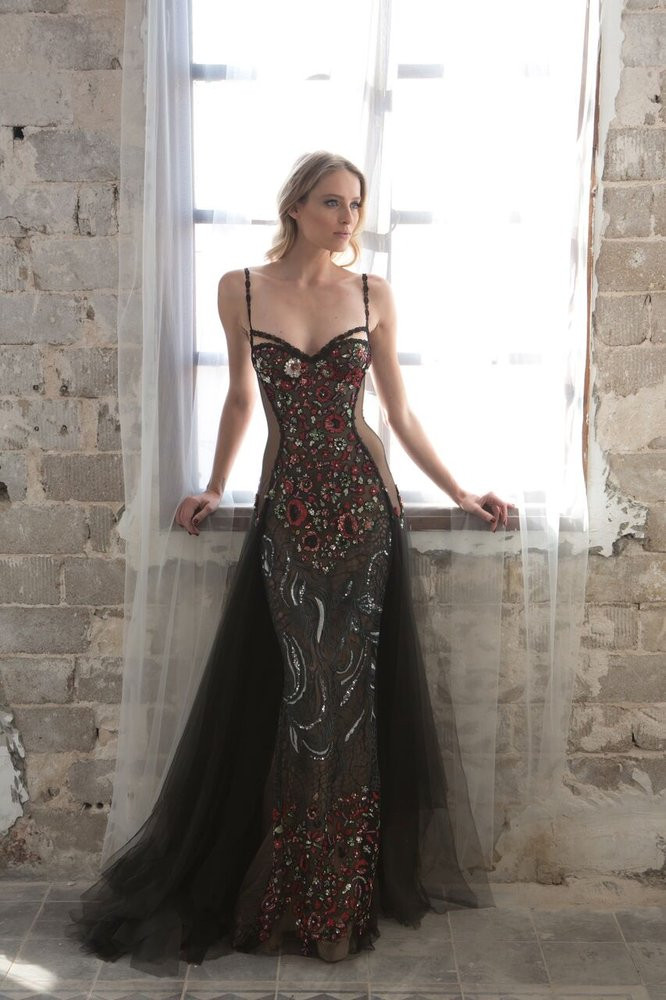 Halloween Wedding Gowns
 15 Halloween inspired wedding dresses that seriously say