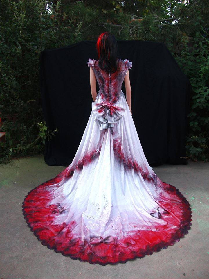 Halloween Wedding Gowns
 Halloween Themed Wedding Dress