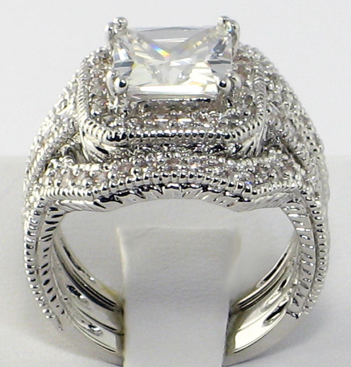 Halo Wedding Ring Sets
 Elite Vintage 4 CT Princess Cut CZ Bridal Engagement