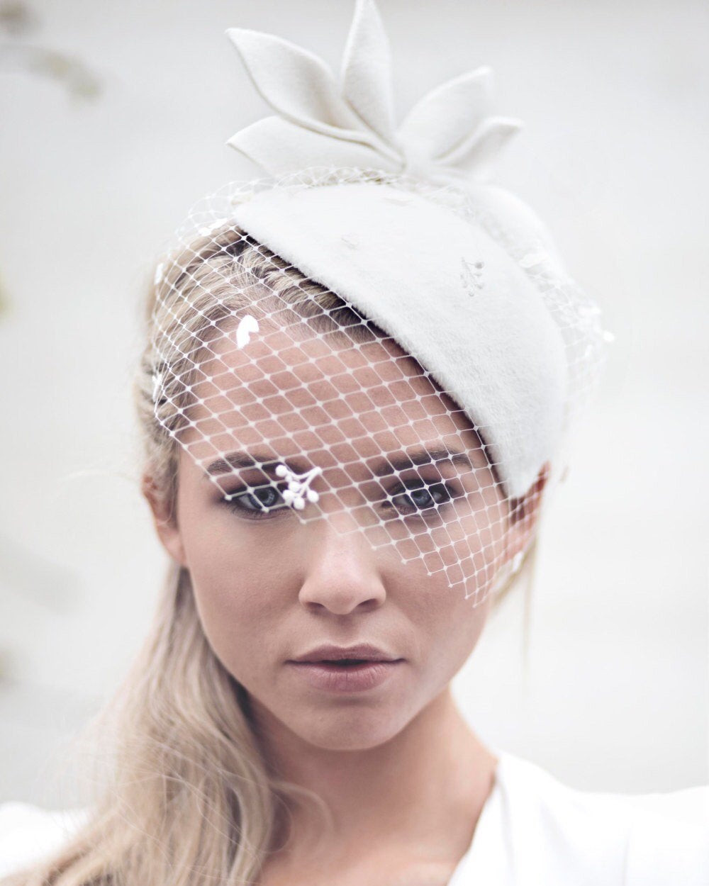 Hat With Veil For Wedding
 Wedding Veil Bridal Hat Vintage Style Felt Hat f White