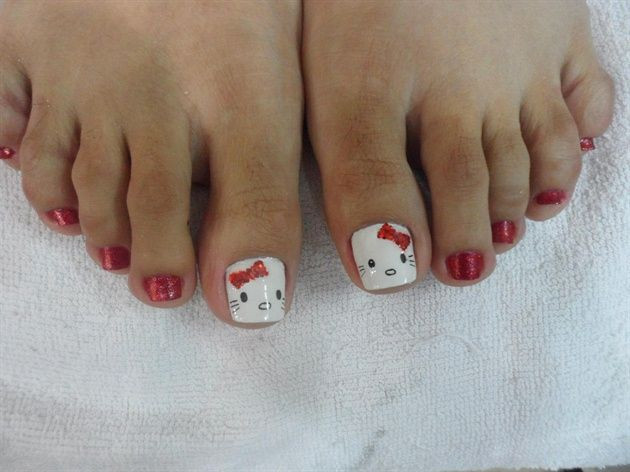 Hello Kitty Toe Nail Designs
 174 best Pedicure Toenail Art images on Pinterest