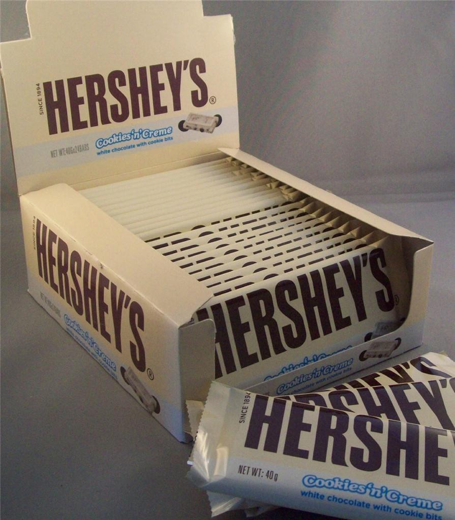 Hershey'S Chocolate Pie
 Hershey s cookies N Cream Bar 40g American Barra de