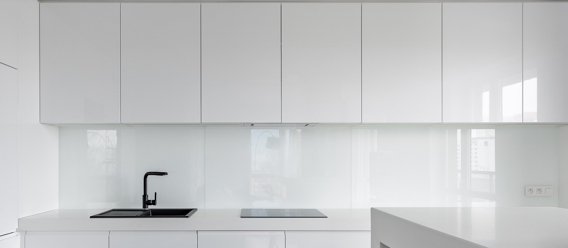 High Gloss White Kitchen Cabinet
 Advantages of high gloss kitchen cabinets