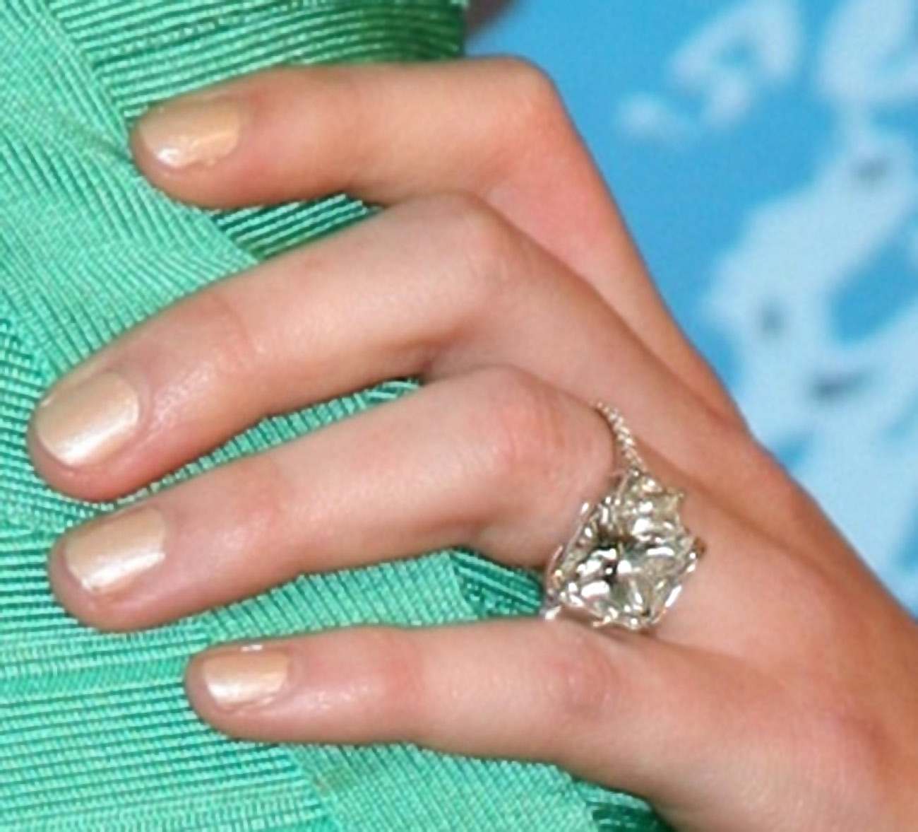 Hilary Duff Wedding Ring
 Hilary Duff and Mike rie intimate wedding – pictures