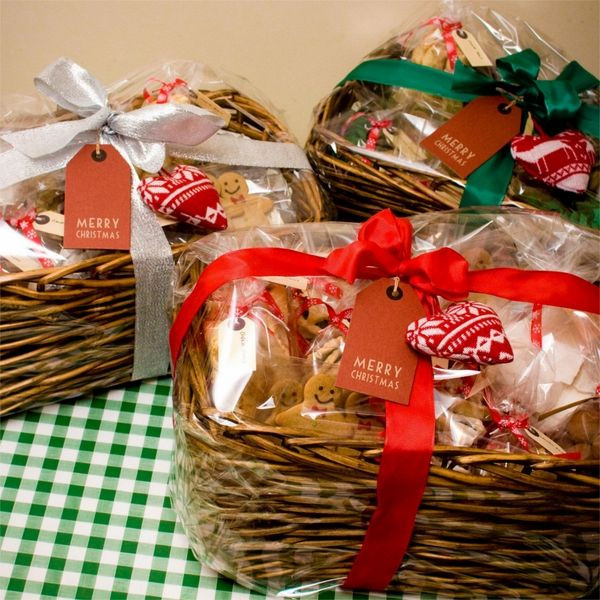 Holiday Food Gift Ideas
 Christmas basket ideas – the perfect t for family and
