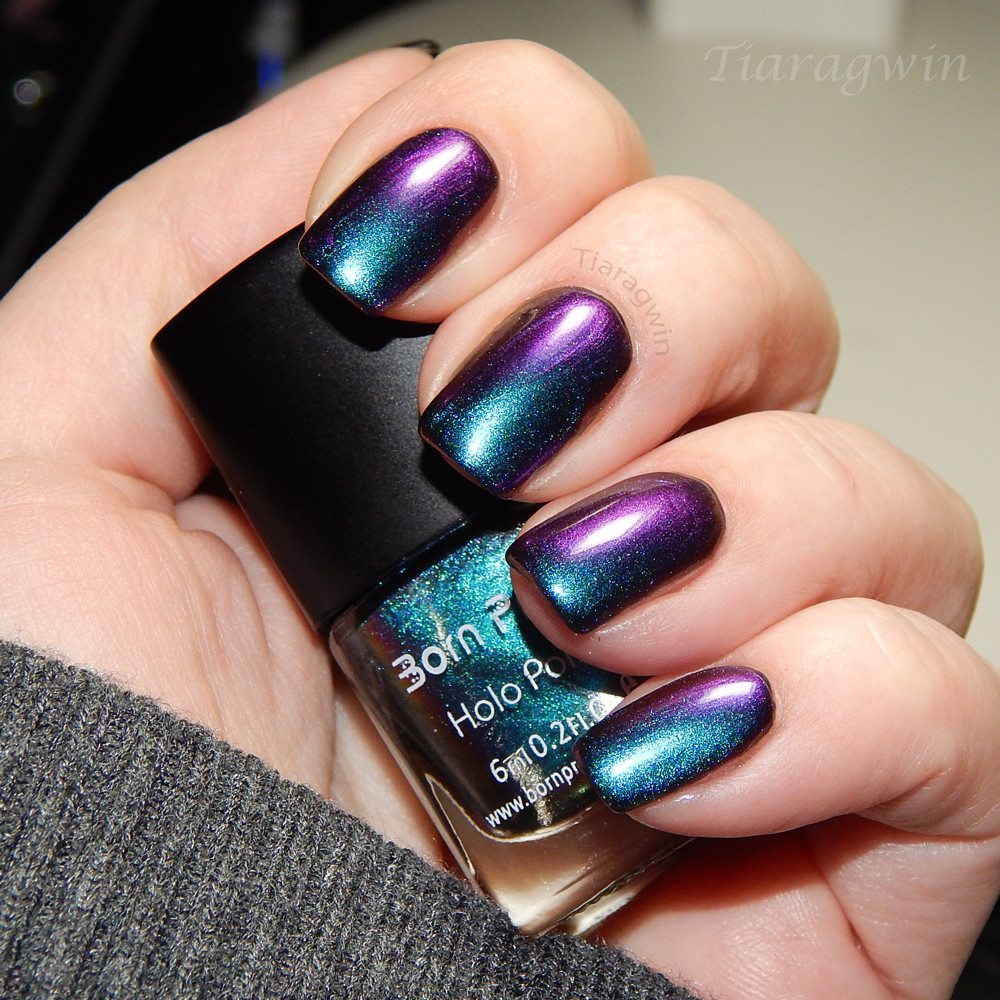 Holographic Nail Designs
 Wow Them With Our Top 35 Holographic Nail Polish Options