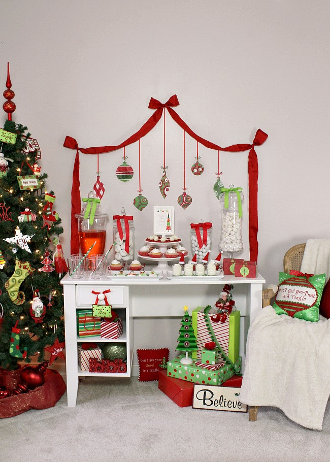 Home Christmas Party Ideas
 Traditional Red & Green Family Friendly Christmas Party