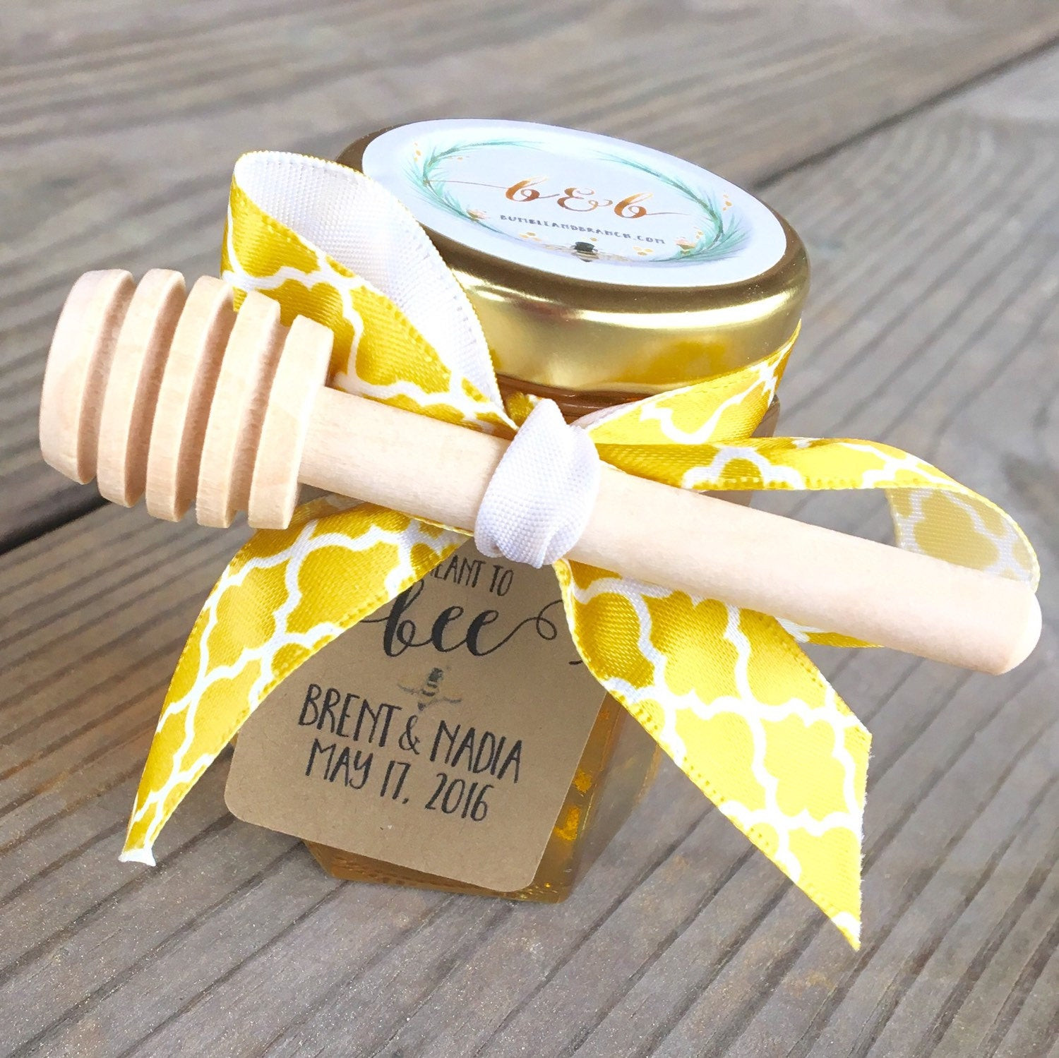 Honey Jar Wedding Favors
 25 Meant to Bee Bride to Bee Honey Jar Wedding Favor Honey