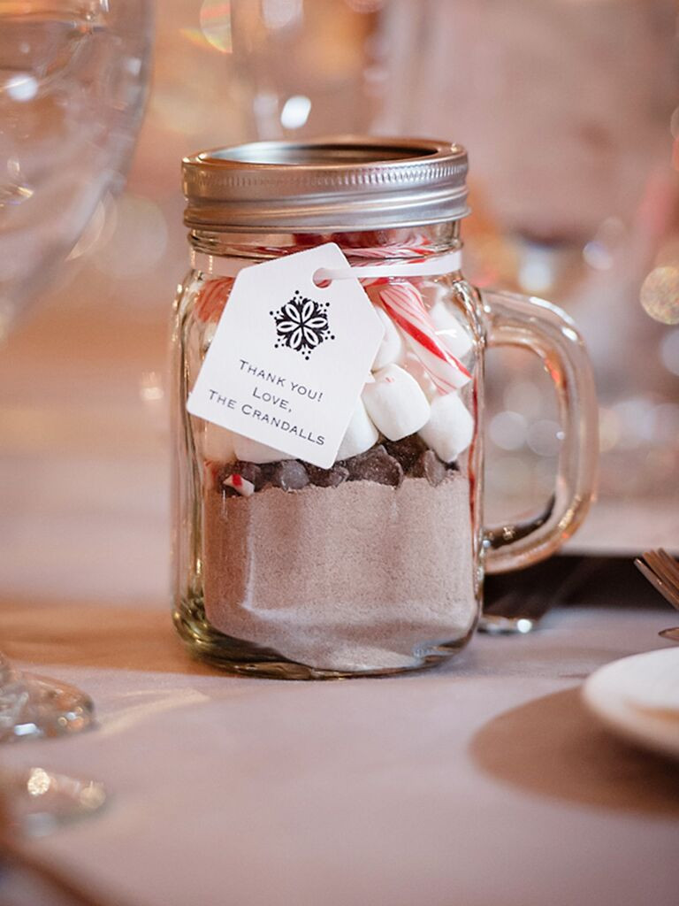Hot Chocolate Wedding Favors
 25 DIY Wedding Favors for Any Bud