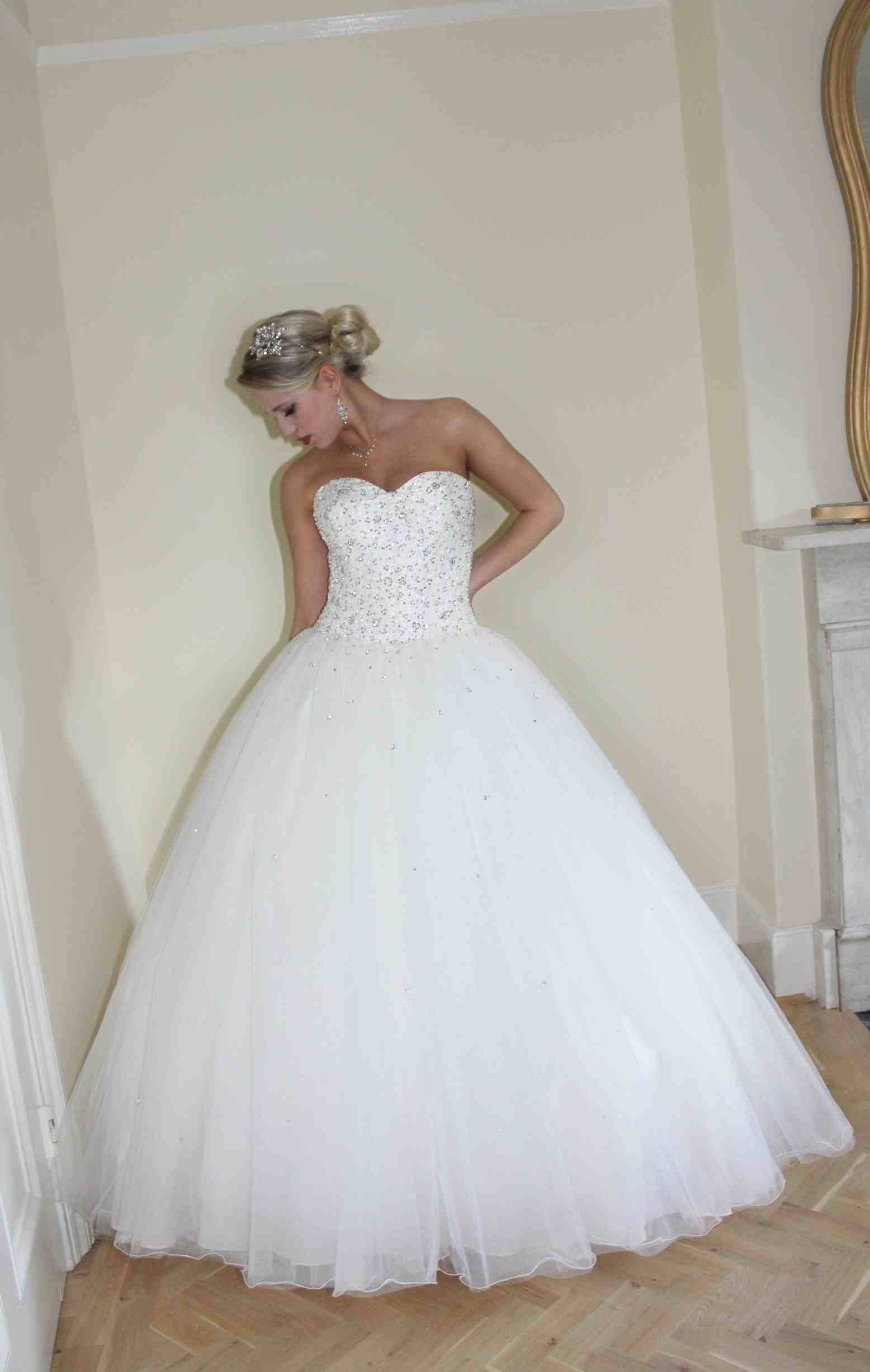 How Much Does A Wedding Dress Cost
 51 New How Much Do sondra Celli Wedding Dresses Cost Pics