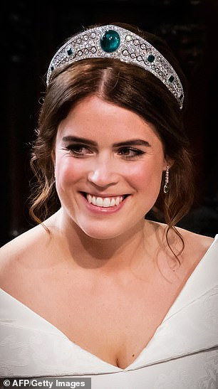 How Much To Tip Makeup Artist For Wedding
 Eugenie s English rose glow Tips used by makeup artist