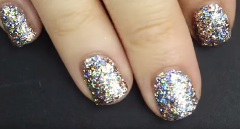 How To Apply Glitter To Nails
 How to Apply Glitter Nail Polish The Right Way All Created