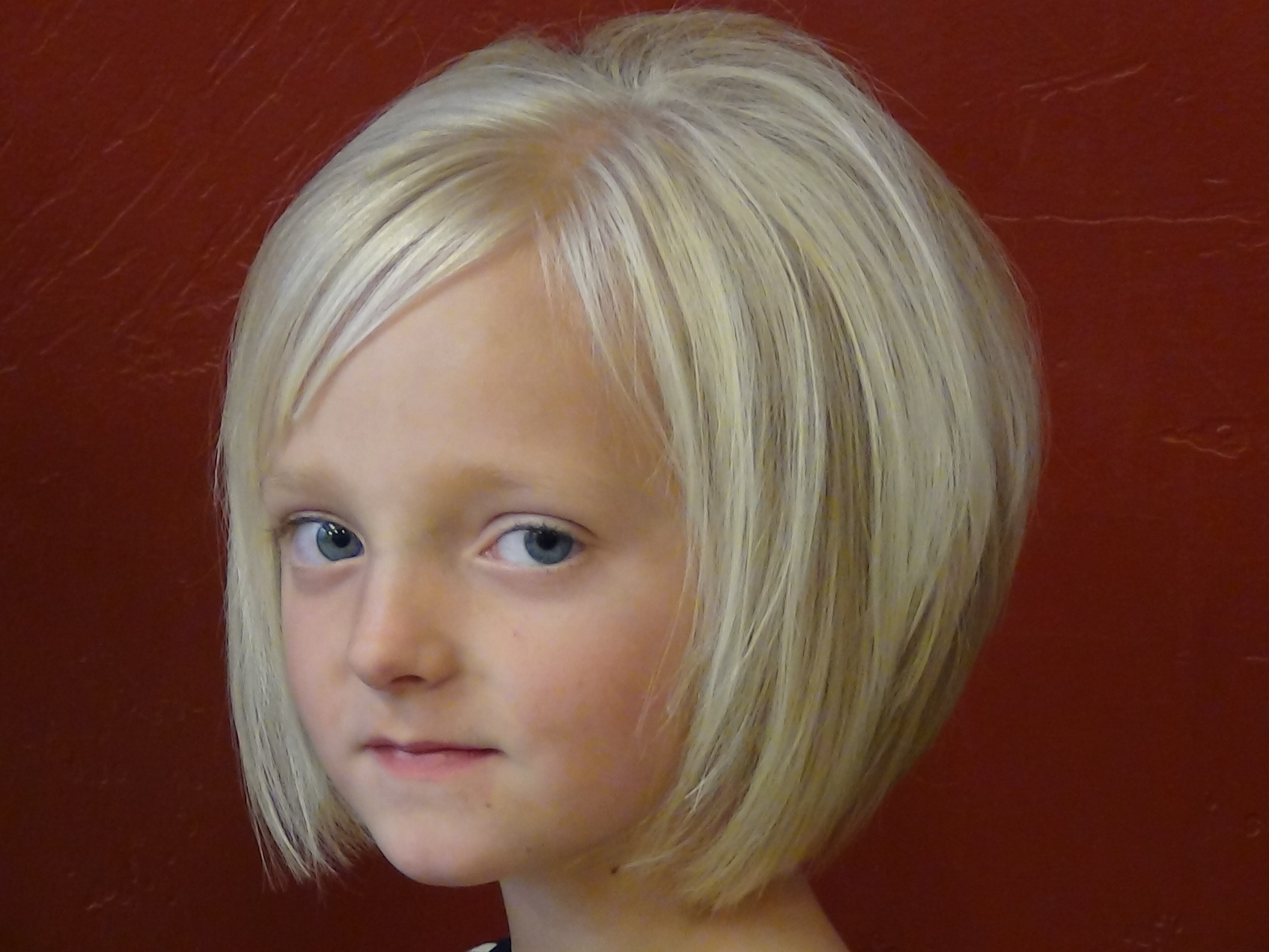 How To Cut Little Girl Hair
 Cut Short Style into Little Girls Hair and Style
