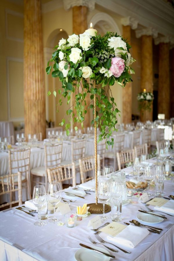 How To Decorate A Wedding Table
 Top 35 Summer Wedding Table Décor Ideas To Impress Your Guests