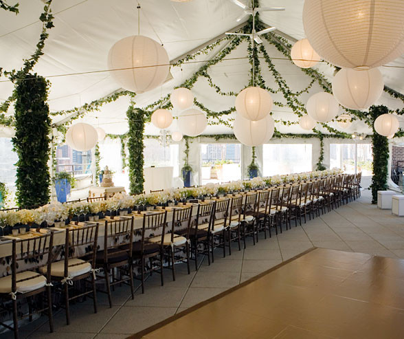 How To Decorate For A Wedding Reception
 deversdesign How to Decorate a Wedding Tent