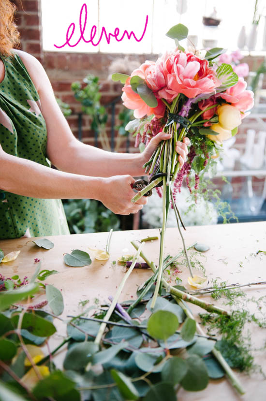 How To DIY Wedding
 How To Make A Colorful Oversized Wedding Bouquet