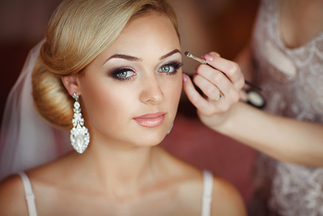 How To Do Wedding Makeup
 An MUA Says This Is The e Mistake Brides Make With Their