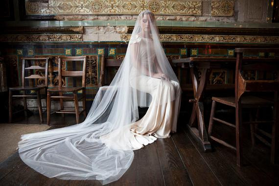 How To Make A Cathedral Wedding Veil
 Cathedral drop veil and wedding headpiece Vintage style