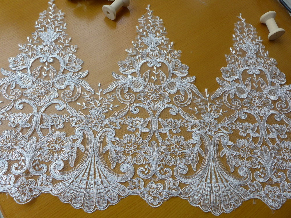 How To Make A Wedding Veil With Lace Trim
 Ivory lace trim bridal veils lace scalloped trim lace