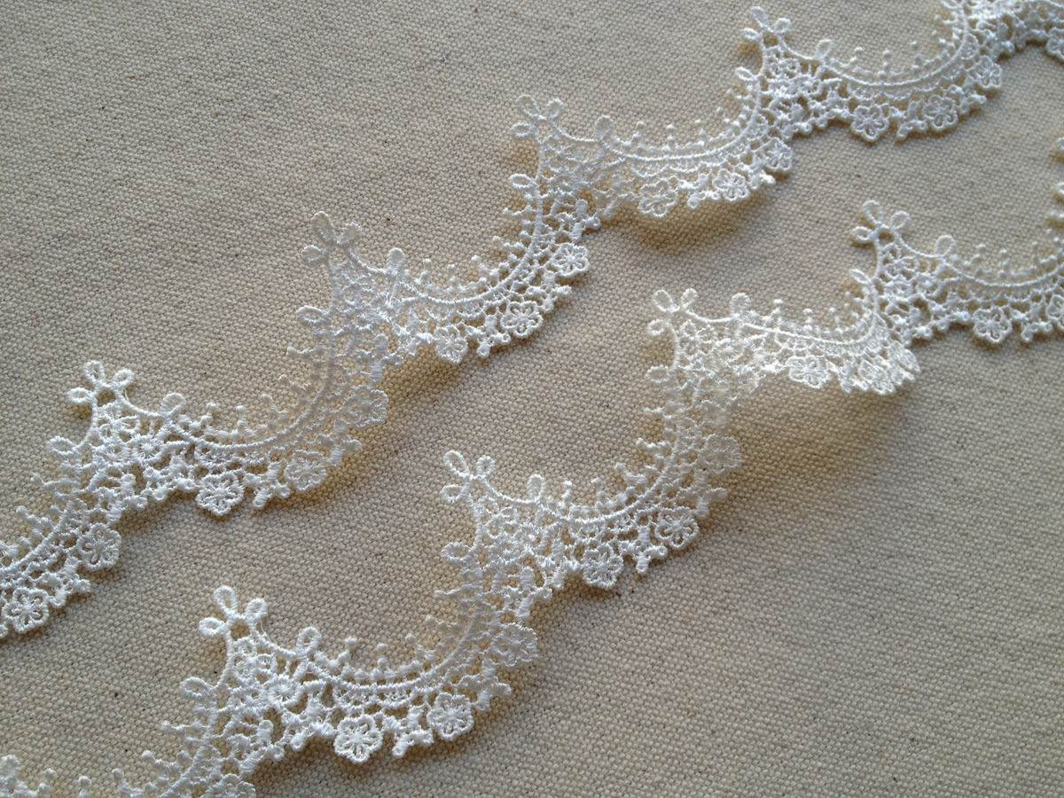 How To Make A Wedding Veil With Lace Trim
 2 Yards Pretty Bridal Veils Lace Trim in Ivory For Weddings