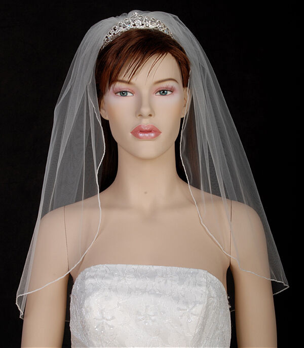 How To Make Wedding Veils And Tiaras
 LOT OF 50 WEDDING BRIDAL VEILS Wholesale Mix MUNION