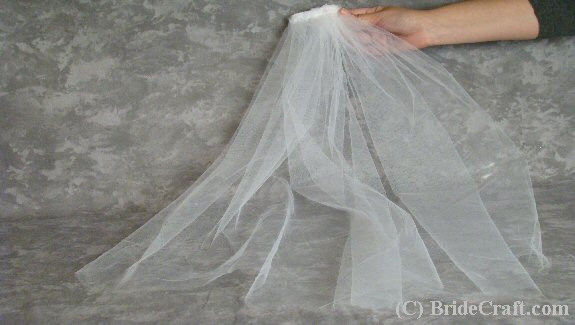 How To Make Your Own Wedding Veil
 Make Your Own Wedding Veil